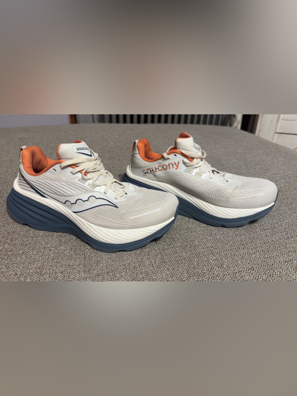 Saucony Men’s Hurricane 24 Running Shoe